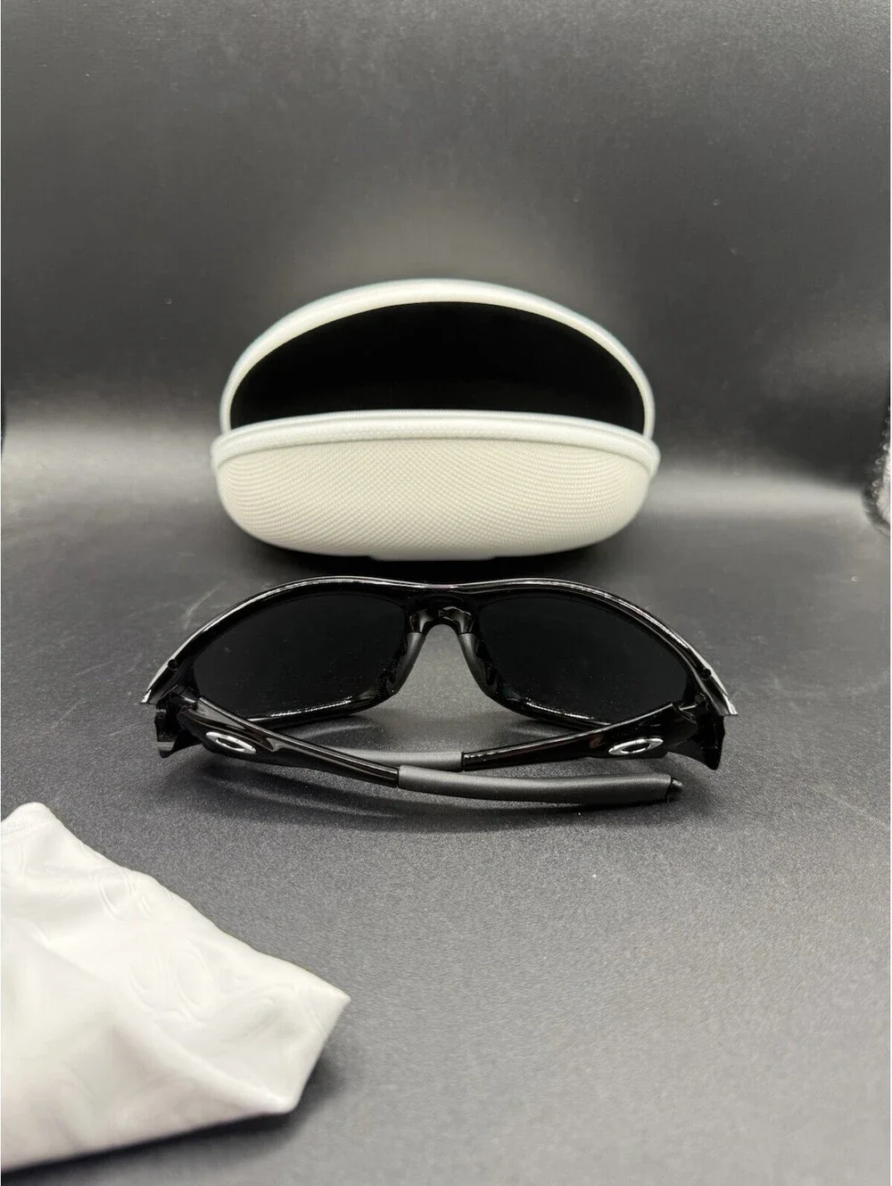 Oakley Encounter Polished Black/Black Iridium Polarized OO9091-05 - Picture 9 of 11